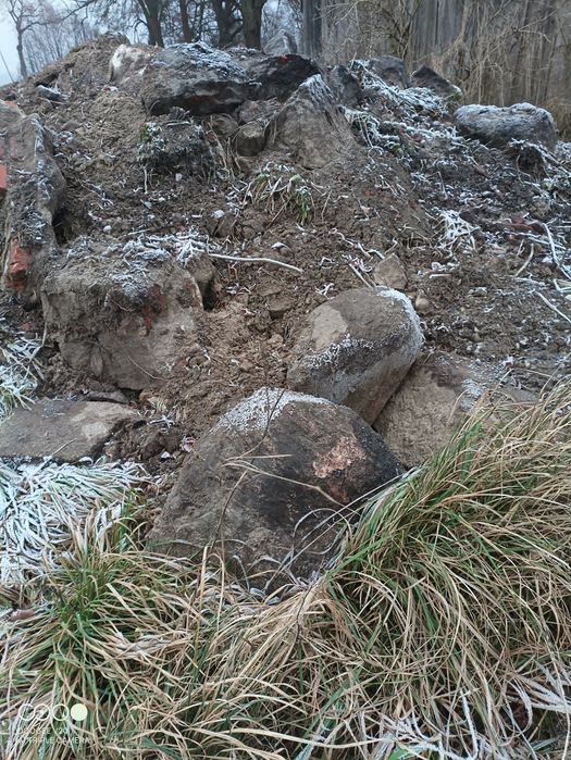 Kamień polny z fundamentów