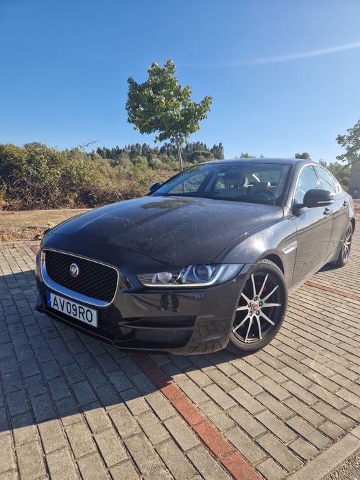 Jaguar XE com garantia de stand !! Cartaxo E Vale Da Pinta • OLX Portugal