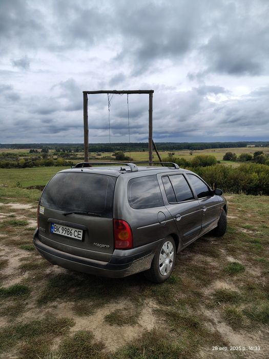 Продам або обмін рено меган 1 2001 рік 1.6 бензин