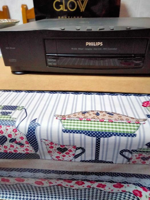 2 Equipamentos vídeo e som para peças