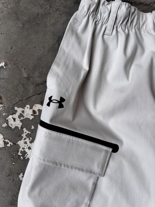 Under Armour baggy cargo