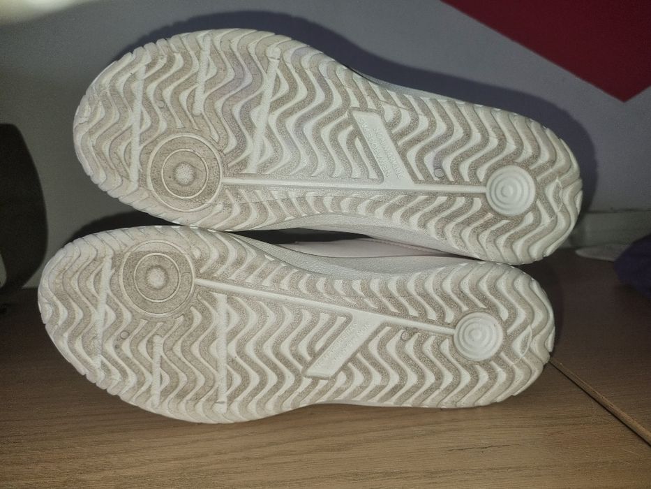 2 pares de Sapatilhas criança