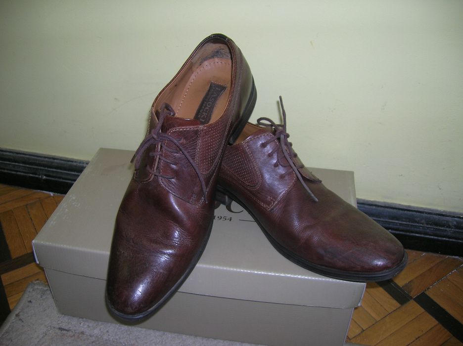 Półbuty, pantofle męskie skórzane- "Lasocki"- ciemny brąz -roz-41.