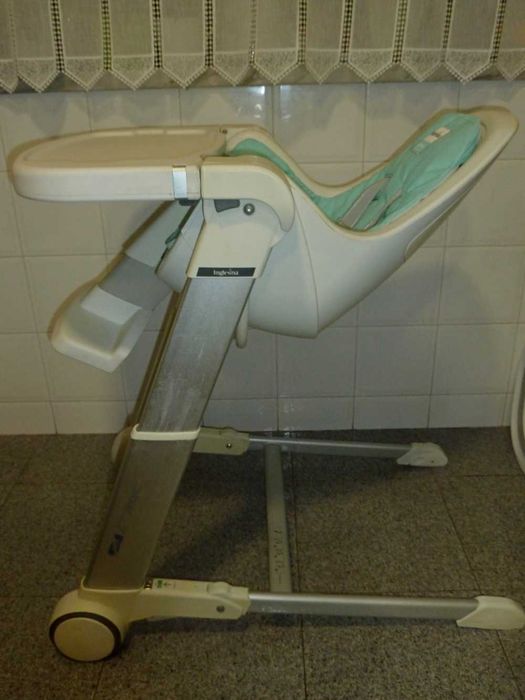 Inglesina Cadeira alta da papa (dos 6 meses até aos 15 kg)