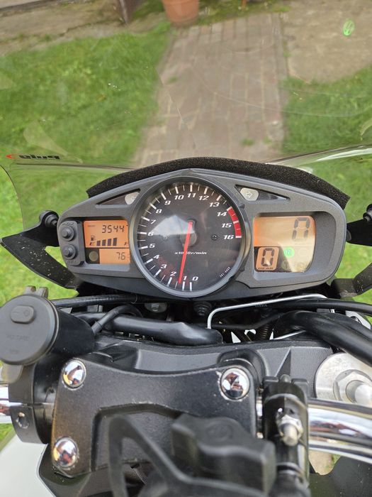 Suzuki GSR 600 2010