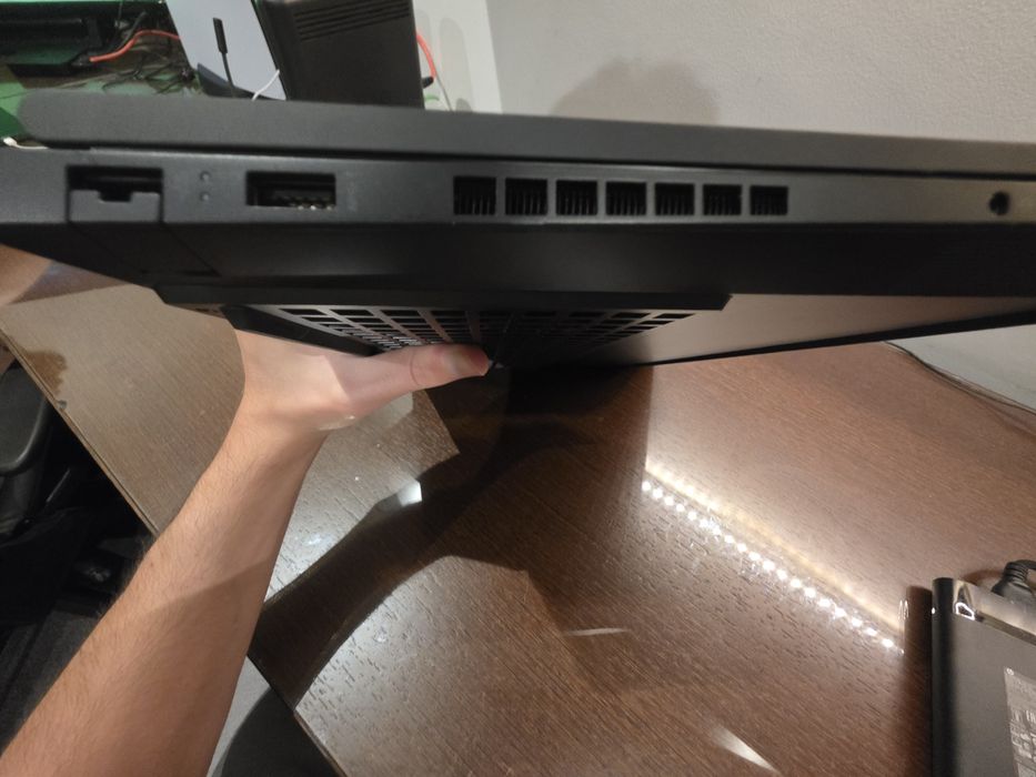 HP OMEN 16 Gaming | i7-13700H | RTX 4050 | 16GB RAM | 1TB SSD