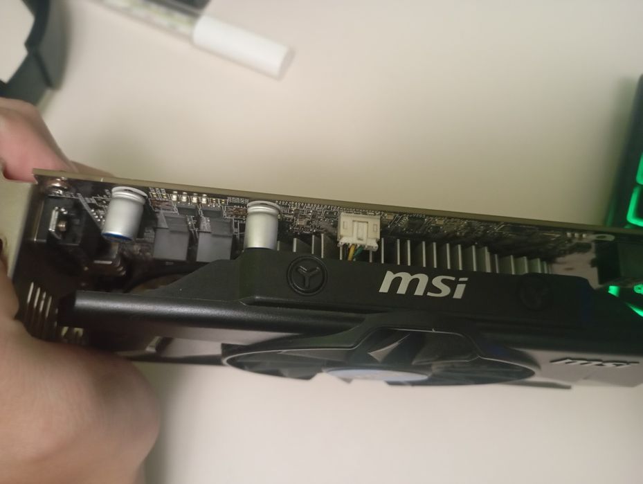 Відеокарта MSI r7 250 2gb ddr3