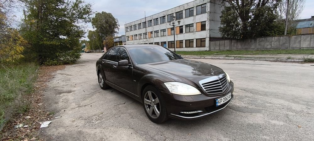 Mercedes w221 2012 год рестайлинг 3 литра дизель