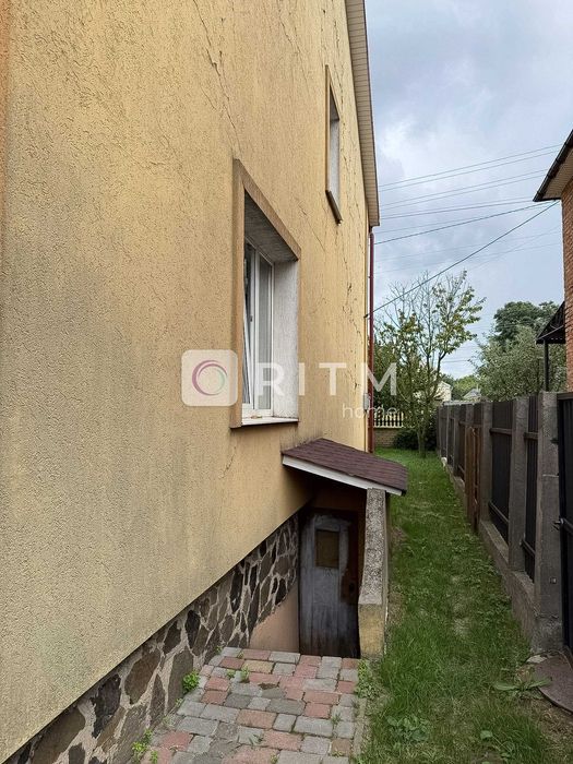 Продаж 2 пов.будинку 210 м2 в районі вул. Львівської.