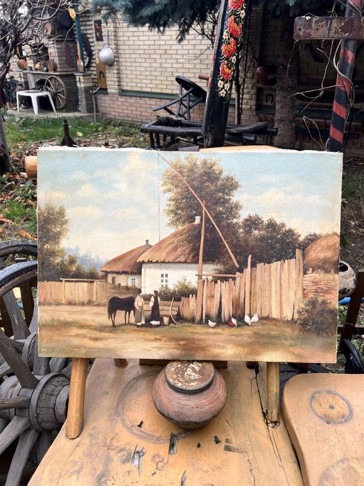 Стара картина – портрет української дівчини з намистом