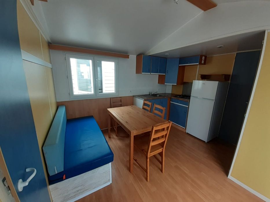 Casa Mobilon como nova com 3 quartos casa de banho ja sem a divisoria