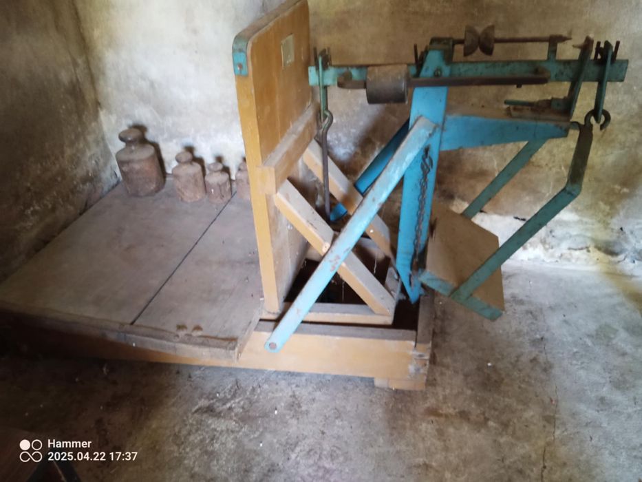 Waga rolnicza z odważnikami