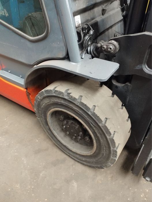 Навантажувач вилковий TOYOYA 8FGF30, 2018року.