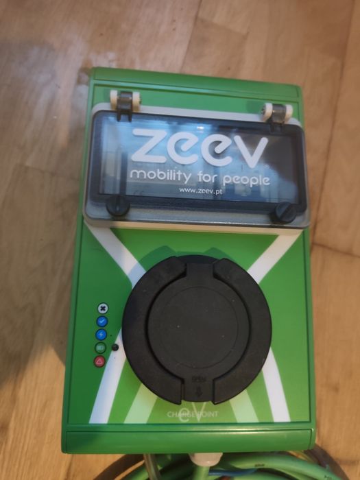 Carregador de carro eletrico Zeev