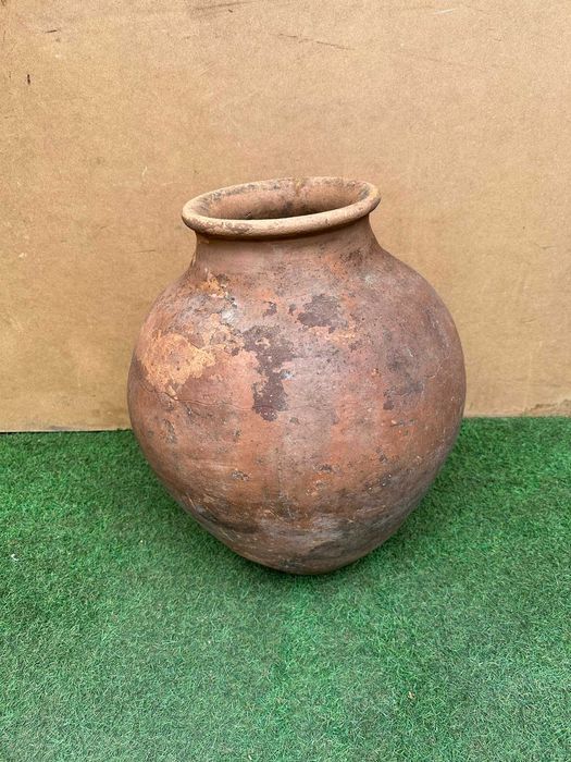 Talha antiga, em terracota com mais de 100 anos