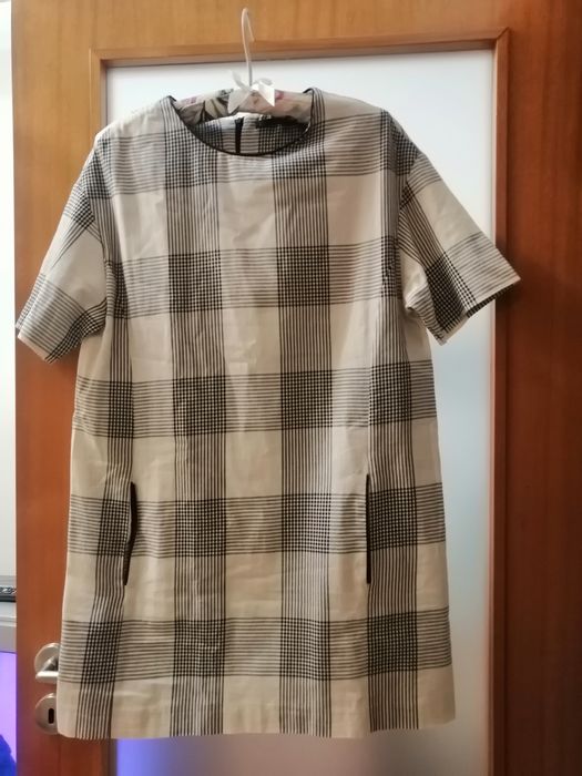 Vestidos de senhora cada 5€ tam. M