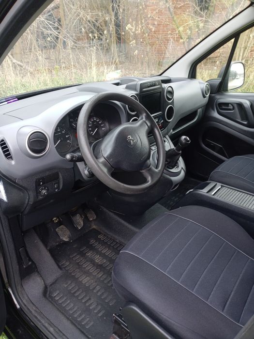 Peugeot partner 1.6 disel 2016 rok