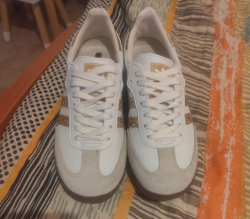 Tênis adidas samba