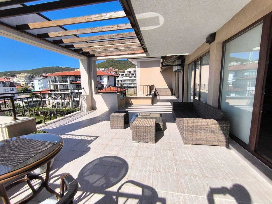 Продається трикімнатна квартира перша лінія, Святий Влас, Болгарія