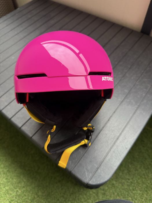 Kask narciarskj dzieciecy Atomic