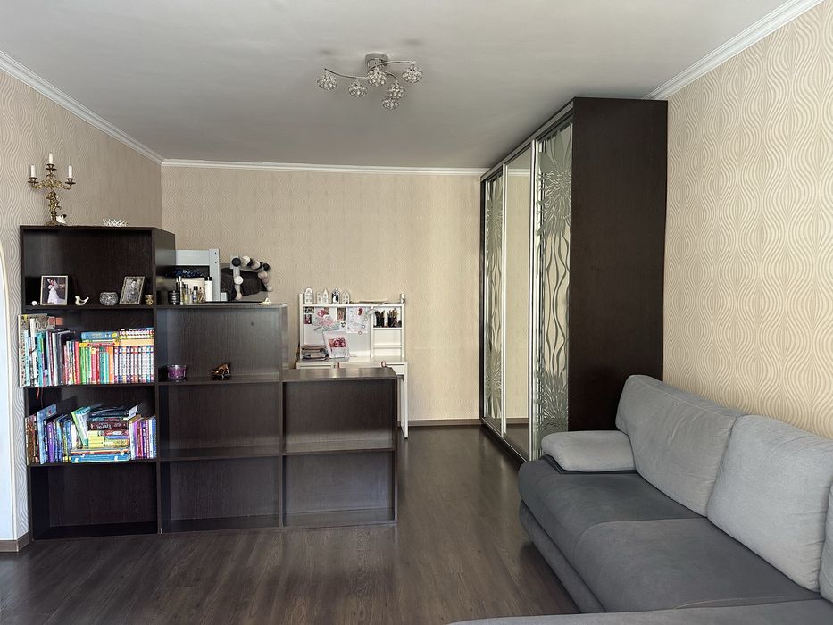 Продам 1 кімнатну квартиру