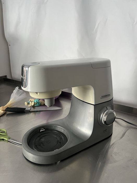 Планетарный миксер Kenwood Shef