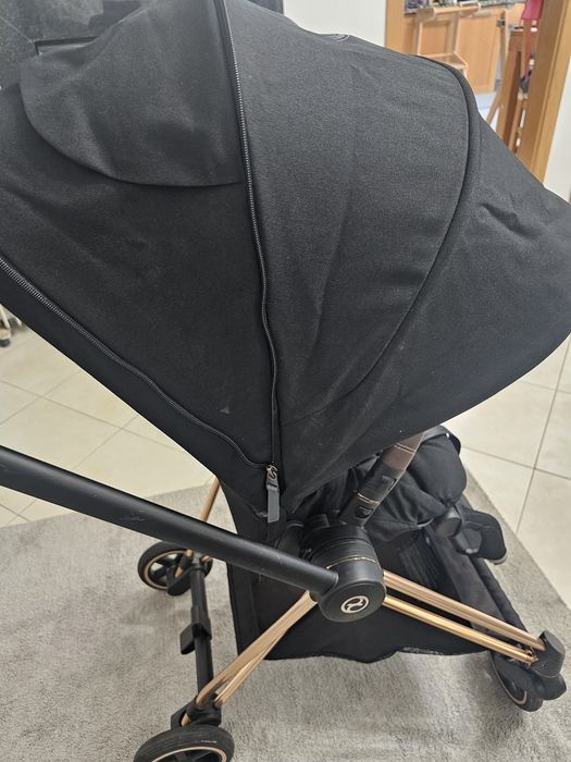 Carrinho Cybex Mios com chassis + assento + cloud Z com adaptadores + base Z isofix