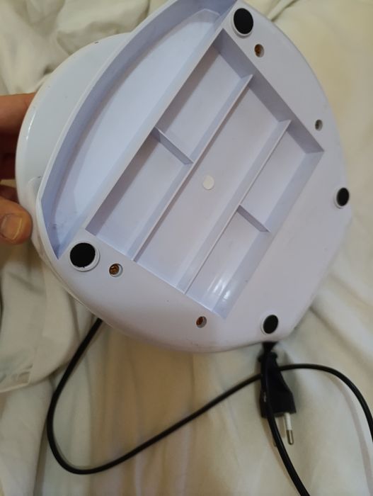 Лампа для ногтей