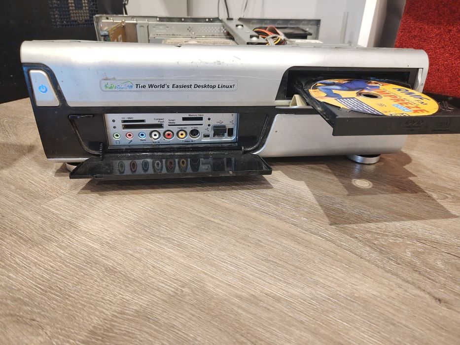 Stary komputer Retro PC Linspire Lintel