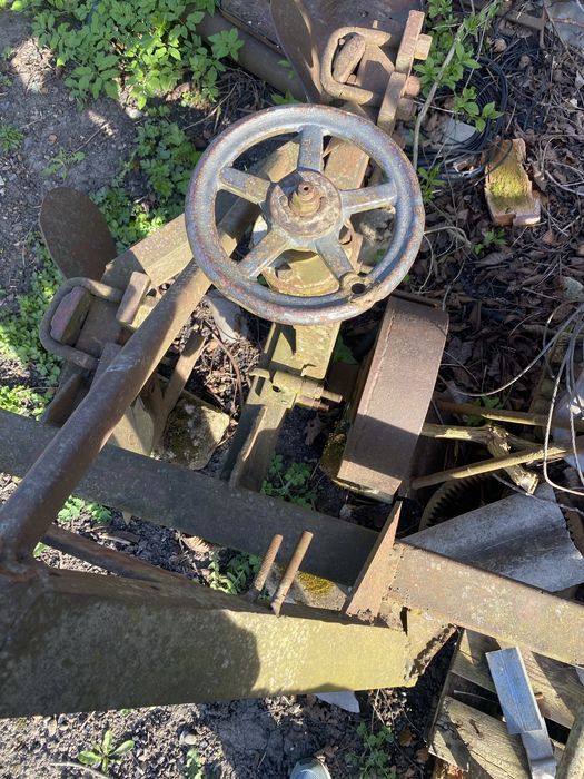 Продам плуг двохкорпусний