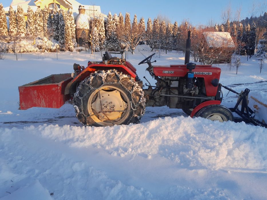 Traktor Ursus C -335
