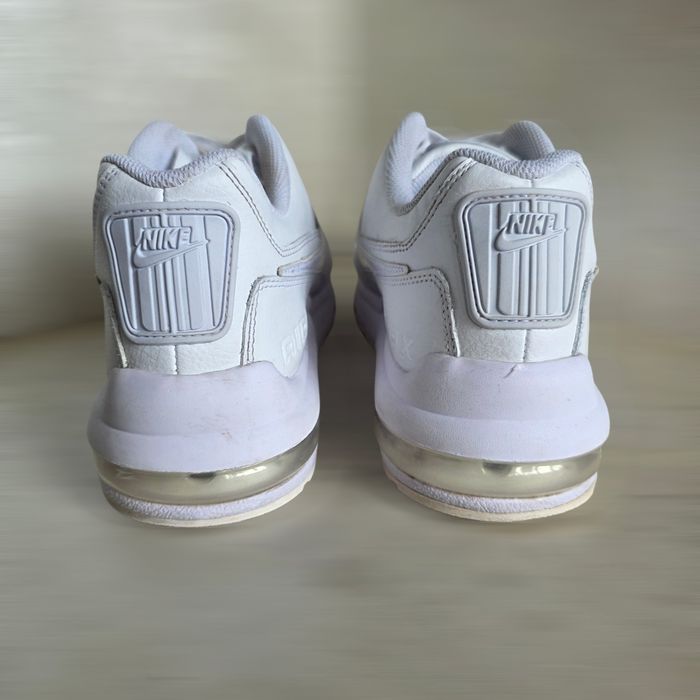 Чоловічі кросівки "Nike Air Max LTD 3" (687977-111)