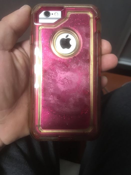 Iphone 6  com pequeno defeito