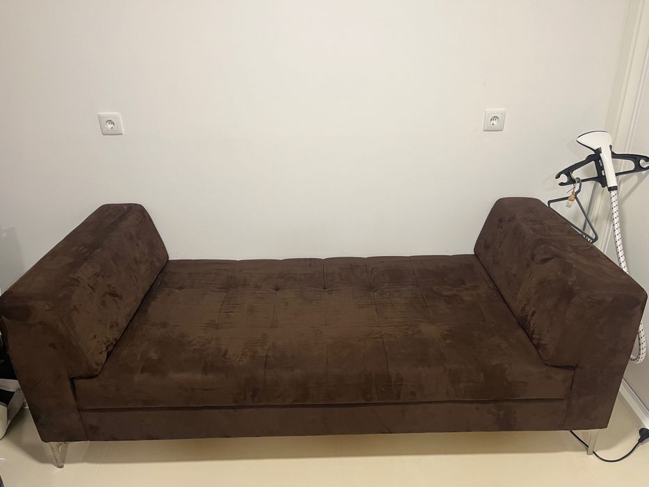 Banco estufado -  Chaise Longue - Castanho