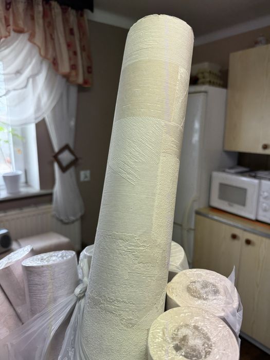 Tapeta scienna w rolkach