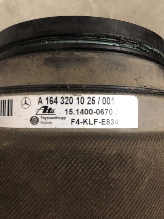 Задняя пневмоподушка Mercedes  W164