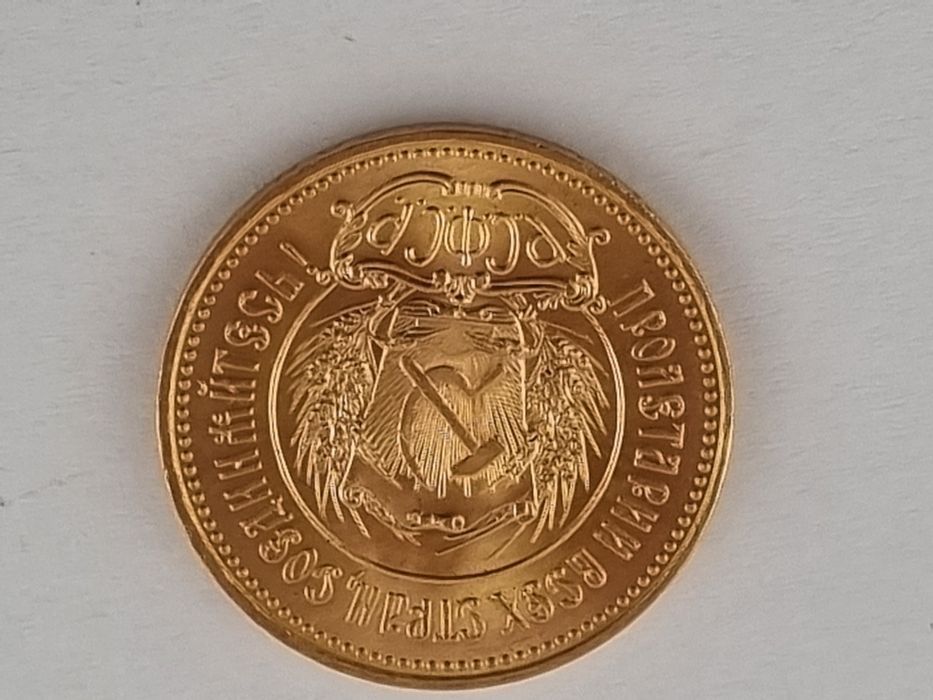 Золотая монета червонец сеятель ссср