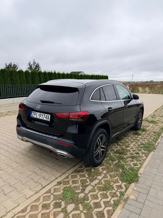 Mercedes-Benz GLA Duży MBUX Niski przebieg CarPlay Android Auto