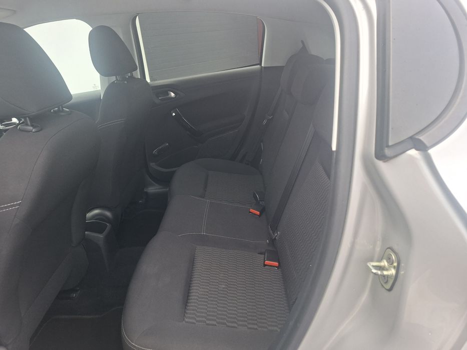 Peugeot 208hdi 170000kms