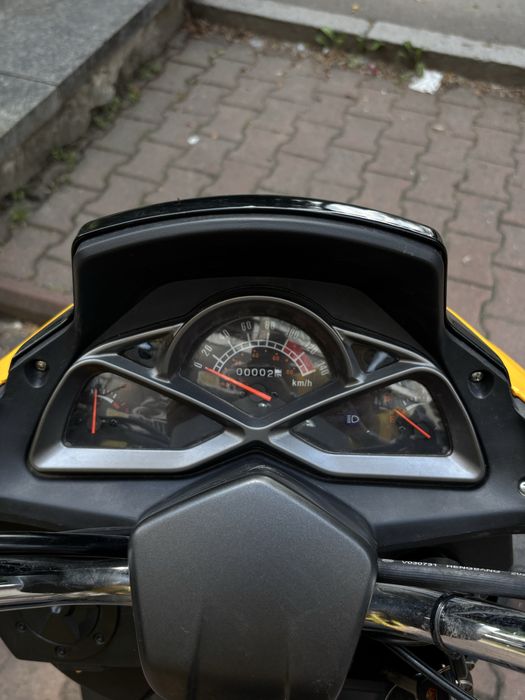 Скутер SPARK SP150S-18