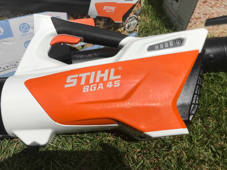 Повітродувка акумуляторна STIHL BGA 45 з Англії