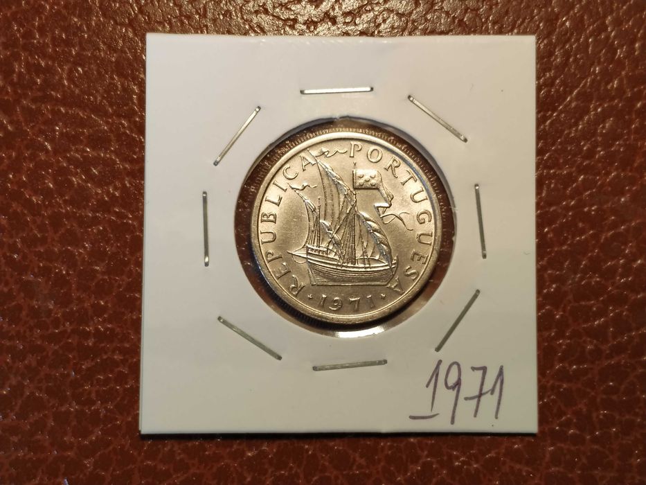Portugal - moeda de 5 escudos de 1971