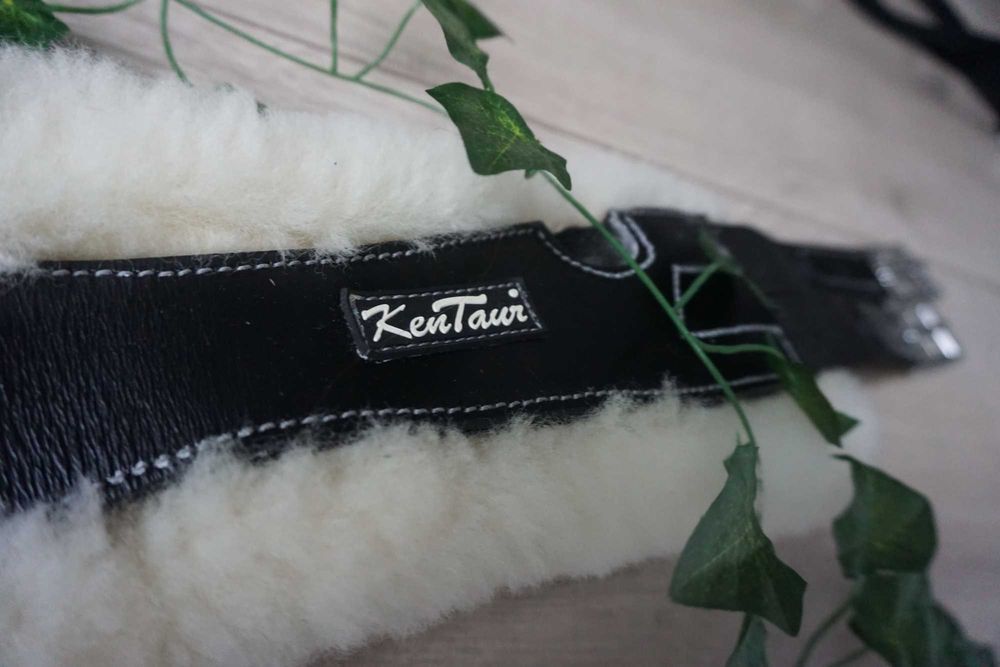 Popręg Kentaur 125 z fartuchem i naturalnym futrem - nowy