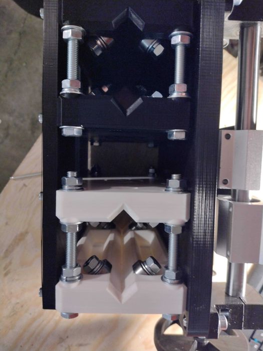 Frezarka, planer, grubościówka do drewna