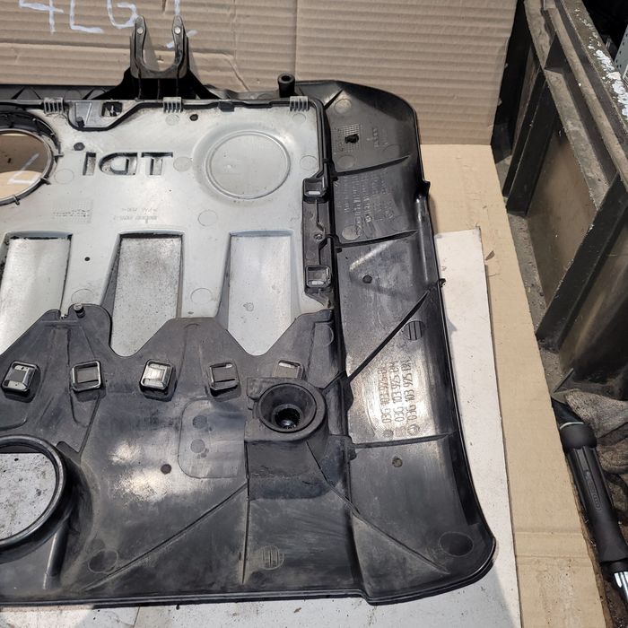 Osłona pokrywa górna silnika vw golf V jetta V 1.9TDI diesel 2007r BXE