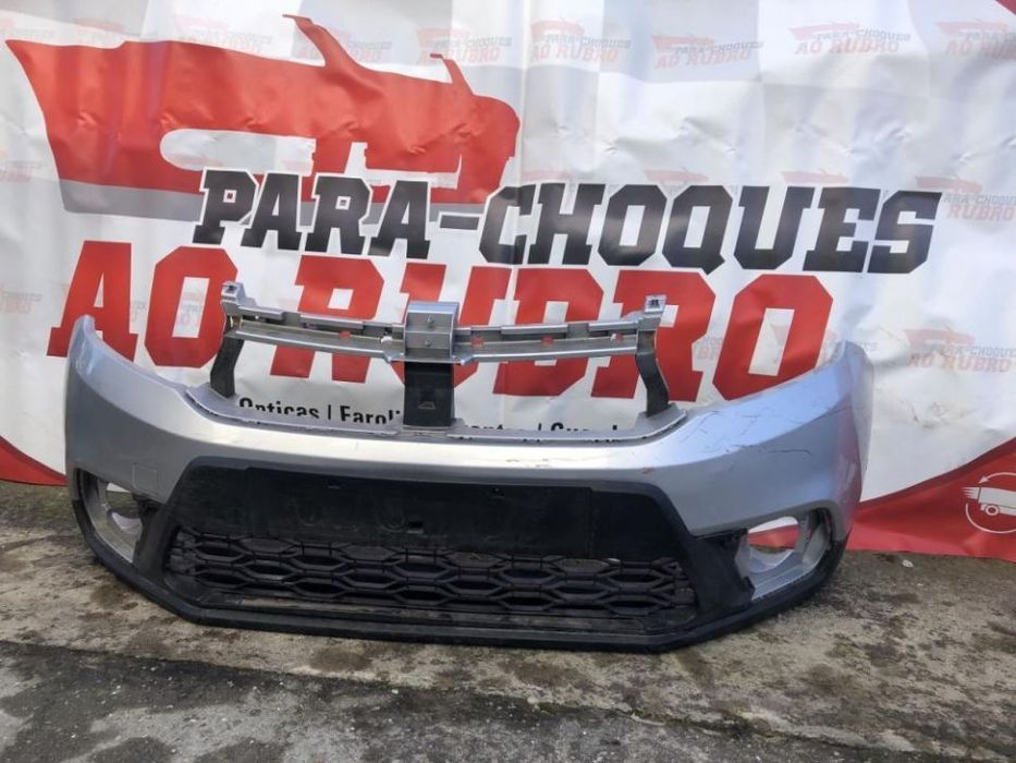 Parachoque dacia sandero