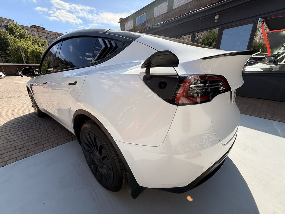 Продам Tesla Model Y