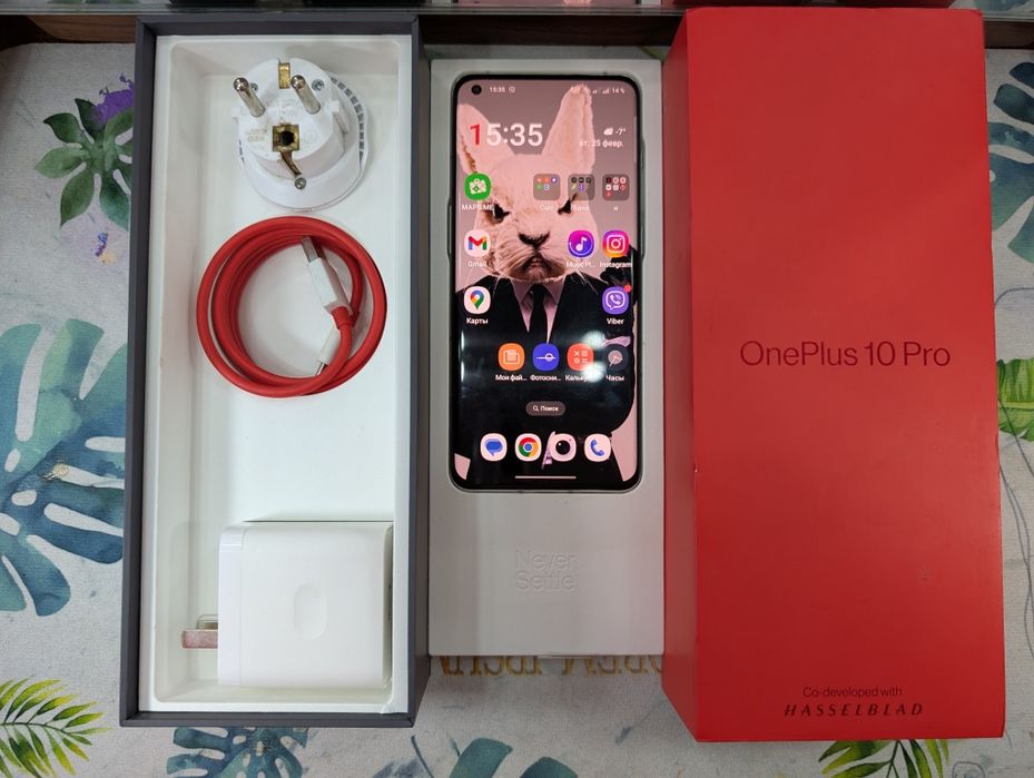 Продам смартфон OnePlus 10 pro