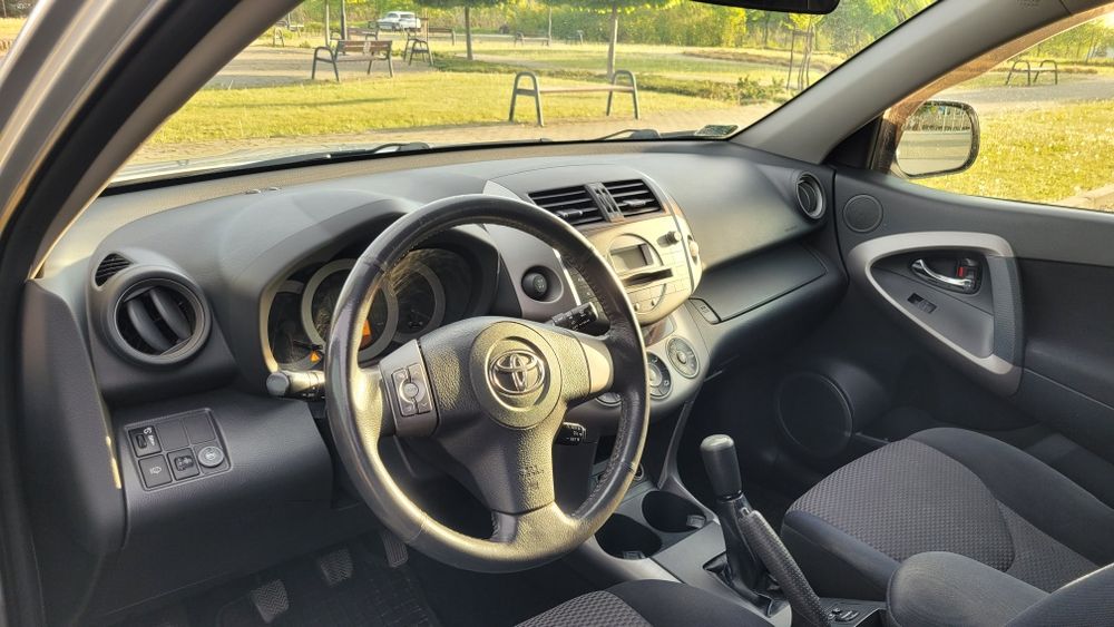 Toyota RAV4 LPG bezwypadkowy