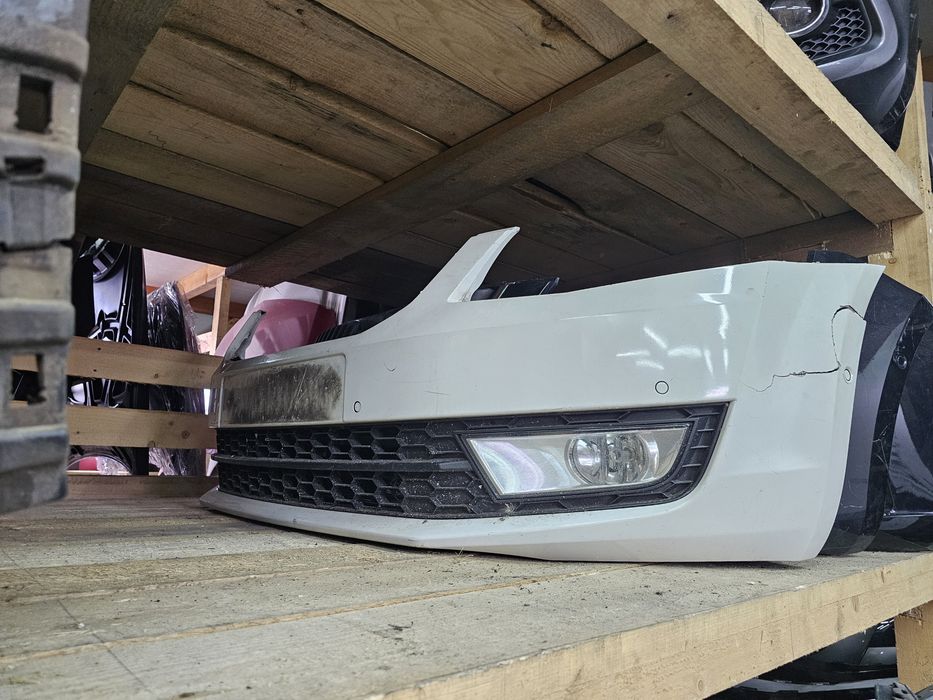 Бампер Skoda Octavia A7 Решітка Решётка Шкода Октавія 2014 5E0807221
